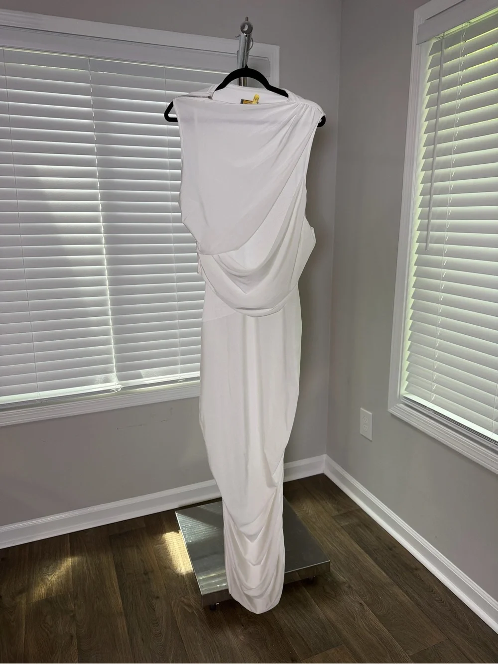 CUTE Love Highlight White Draped Sleeveless Dress - Picture 4 of 5